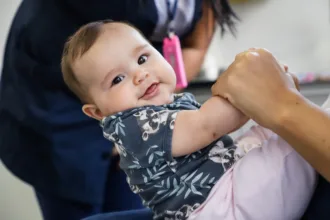 bebê sendo vacinado em São Caetano