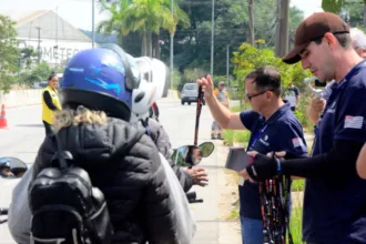 Santo André realiza operação educativa de trânsito para motoristas e motociclistas