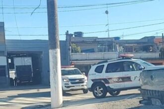 Casal morre após colisão de moto e carro em São Bernardo