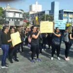 Profissionais da educação paralisam atividades e fazem protesto em Mauá