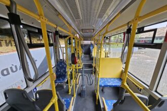 Veículos 100% elétricos com acessibilidade foram apresentados à gestão municipal na última sexta-feira