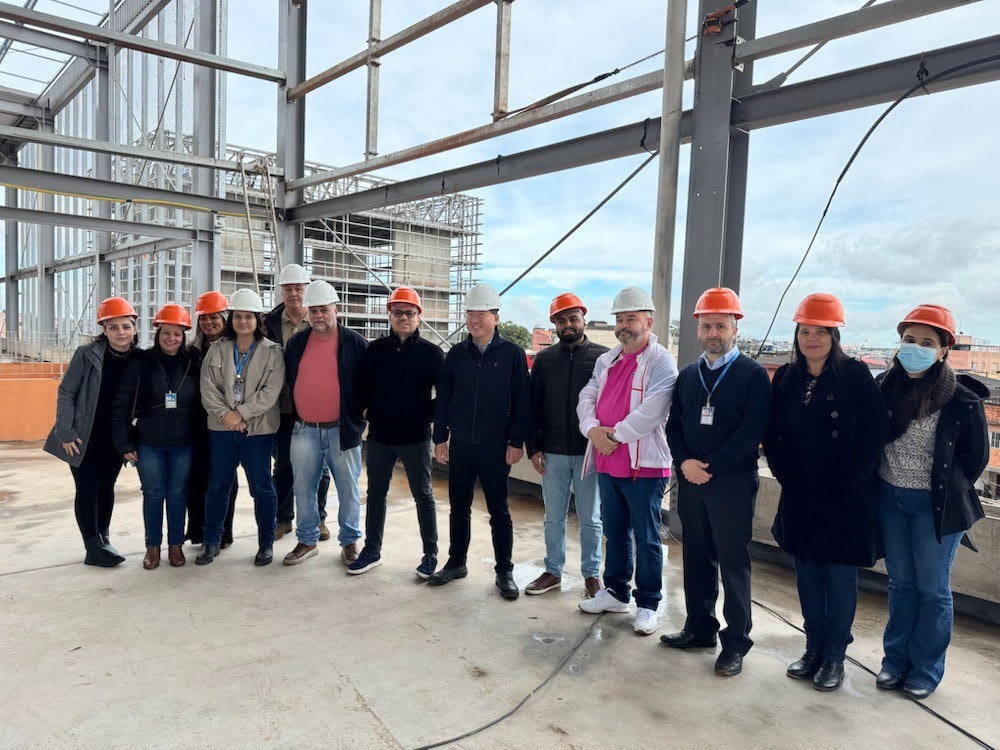 Prefeito de Diadema realiza visita técnica no CEU Diadema