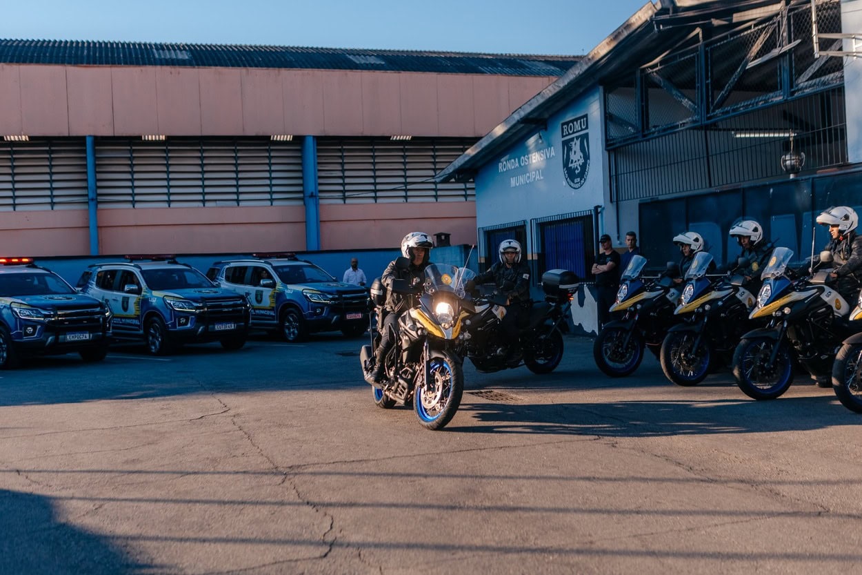 Com apoio da Romu, a GCM intensificou patrulhamento no fim de semana, coibindo abusos em áreas com histórico de ocorrências e aglomerações