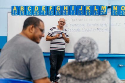 Mapeamento feito em São Bernardo identifica 75 jovens e adultos dispostos a voltar a estudar