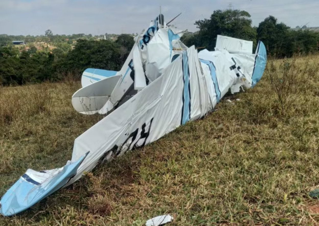 De acordo com o Corpo de Bombeiros, a avião transportava apenas dois ocupantes – um aluno e um piloto