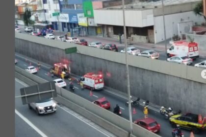 Em Santo André, motociclista morre em acidente na avenida Perimetral