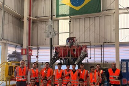 Alunos vencedores do Startups for Students visitam General Motors em experiência imersiva de inovação e tecnologia