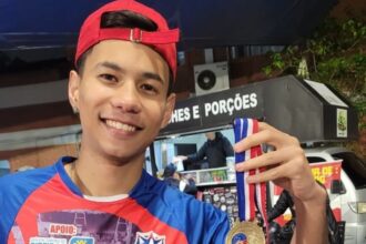 Instrutor do "Patins na Tenda" lidera ranking mundial de patinação