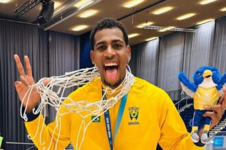 Filho de Mauá, Anderson Barbosa, é ouro com a Seleção Universitária de Basquete