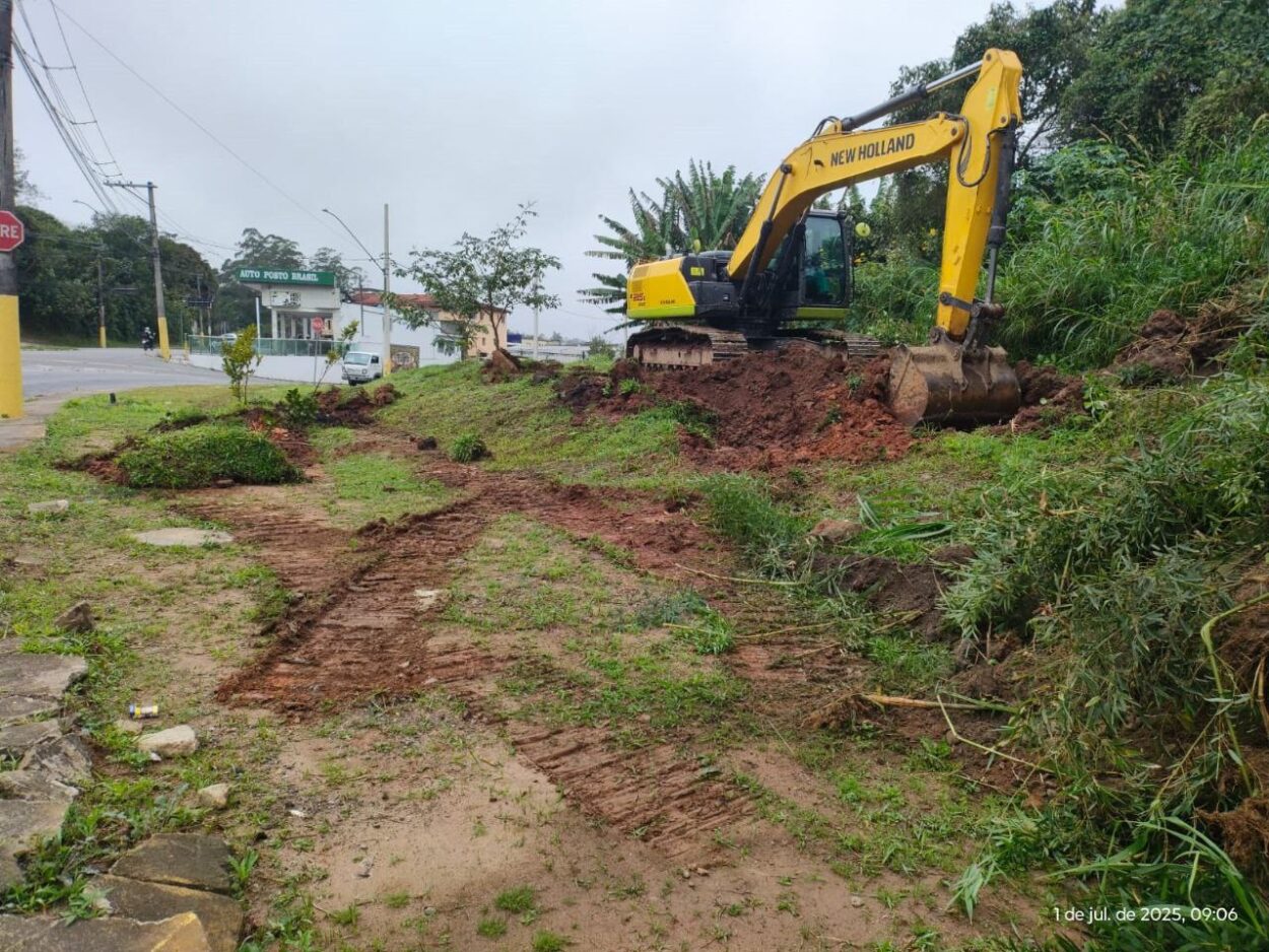 Prefeitura de Ribeirão Pires inicia construção de alça de acesso entre Av. Santa Clara e Av. Pref. Valdírio Prisco