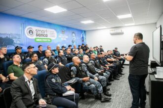 Funcionários concluem treinamento para operar o Smart Sanca, novo sistema de monitoramento de São Caetano