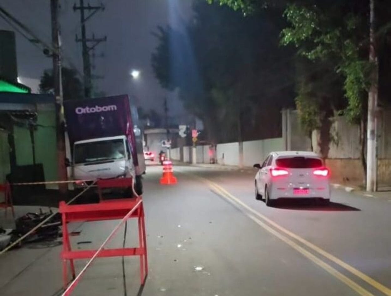 Um dos criminosos que tentou roubar caminhão em Diadema é identificado e preso.