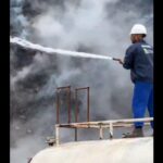 Há 3 dias moradores de Sto.André sofrem com fumaça de incêndio causado por balão