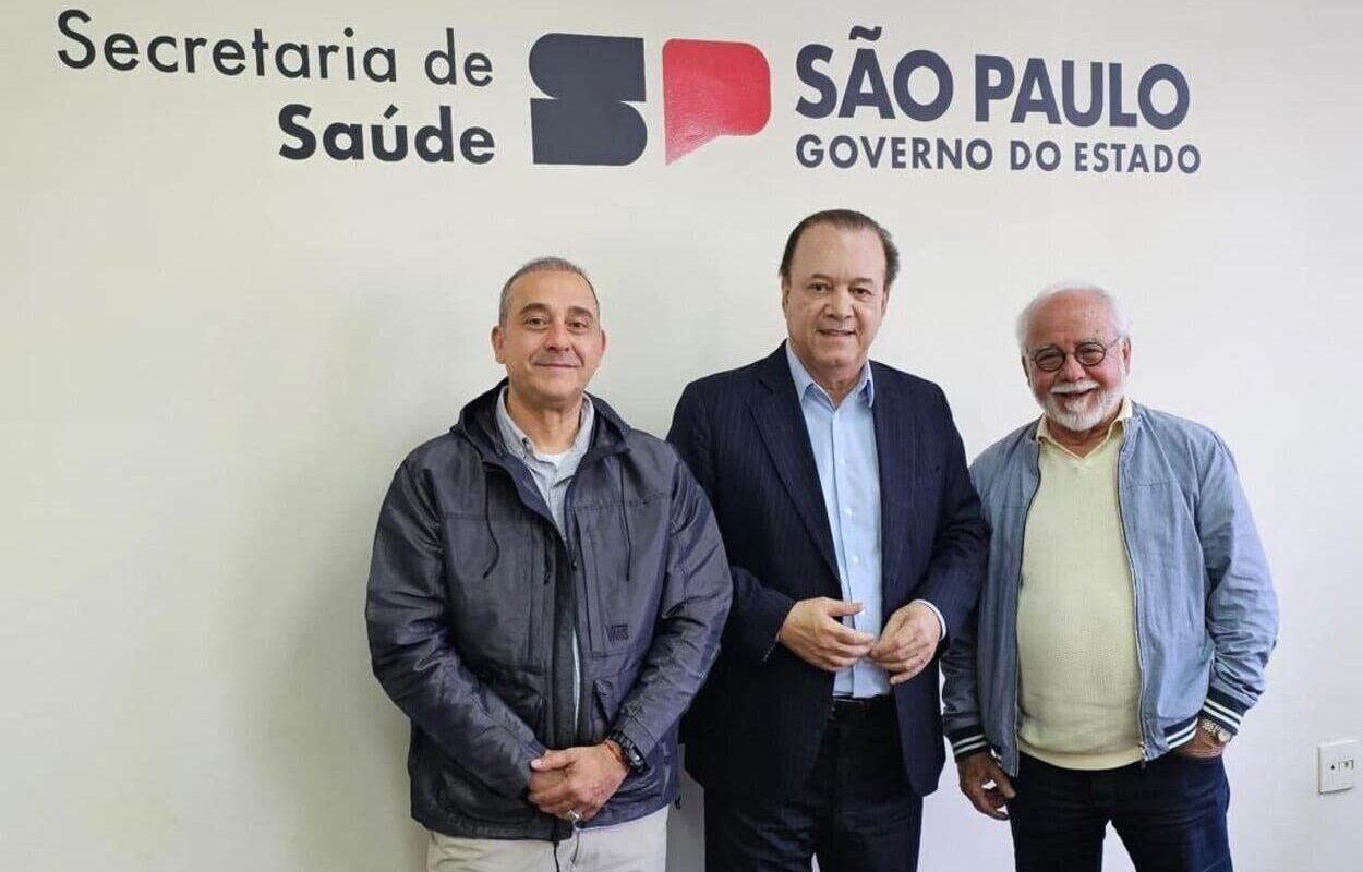 Guto Volpi se reúne com secretário estadual para tratar de custeio e novos serviços de saúde