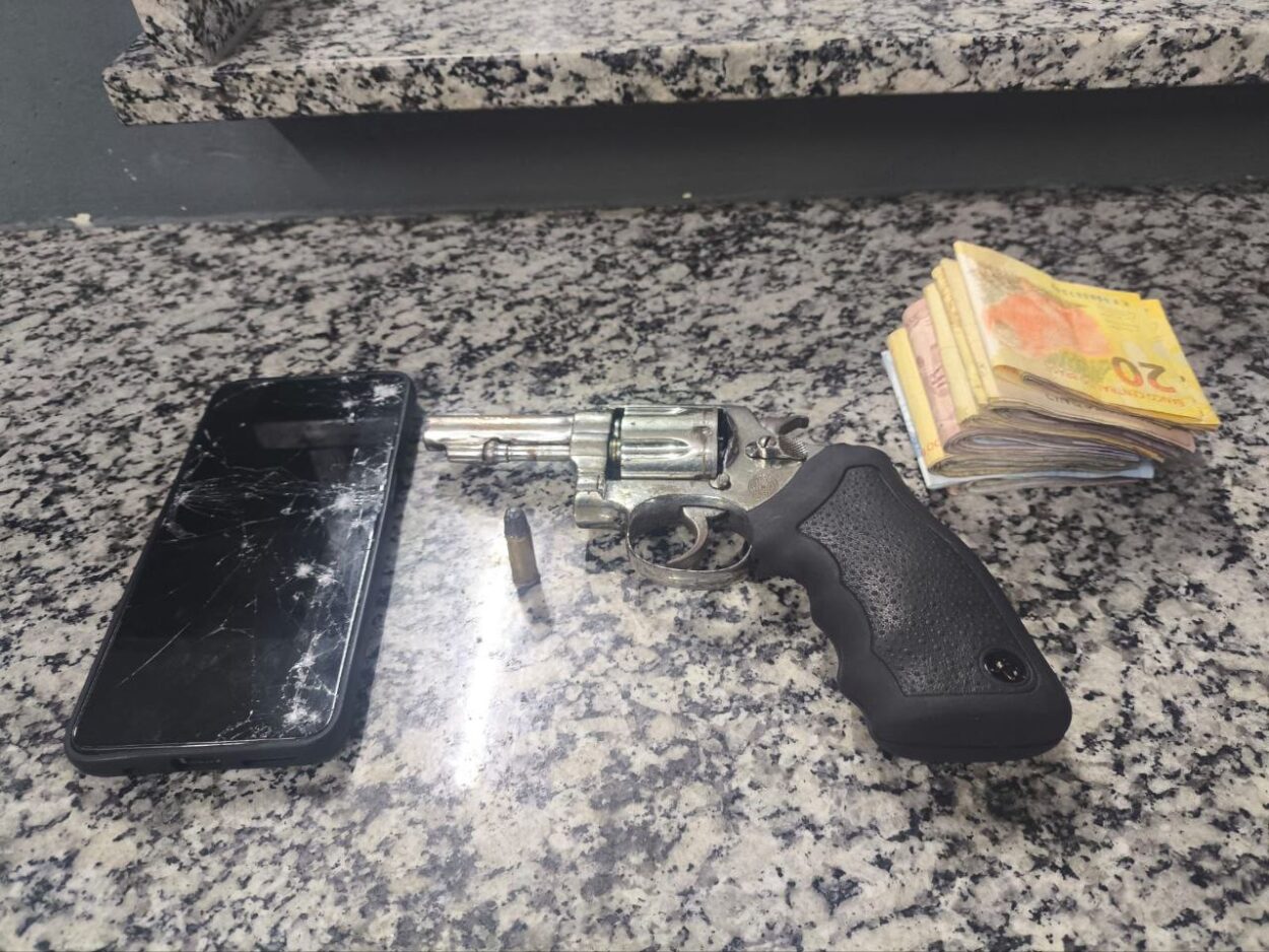 Força Tática prende procurado e apreende drogas e arma em Diadema