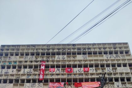 Famílias do MBL ocupam prédio no centro de Diadema