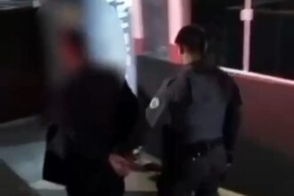 Em São Bernardo, PM prende homem de terno preto por furto em drogaria no Taboão