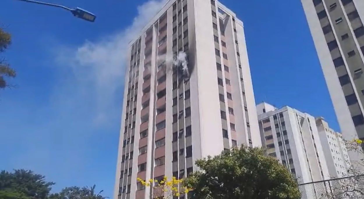 Incêndio atinge apartamento na divida de Diadema e SP