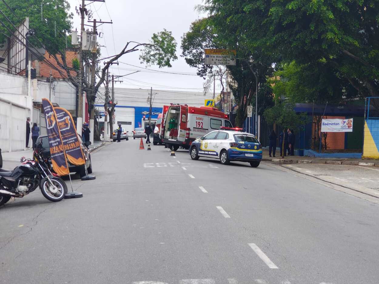 Em um ato de bravura e preparo, Guardas Civis Municipais realizaram manobras de reanimação e reverteram uma PCR sofrida por motorista