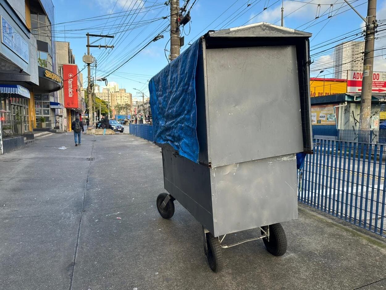 Diadema inicia processo de regularização do centro e remove 70 barracas