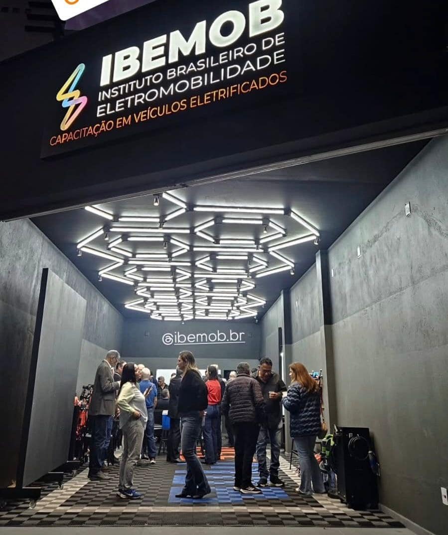 Instituto IBEMOB Inaugura no Baeta Neves e está com inscrições abertas para curso gratuito na área de Veículos Elétricos