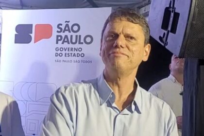 Tarcísio questiona por que criminosos reincidentes estão soltos e lamenta atentado contra tenente da Rota