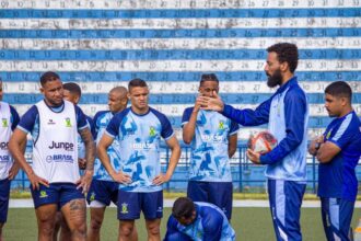 “Descanso aparece em campo”, diz preparador físico Kaio Soares