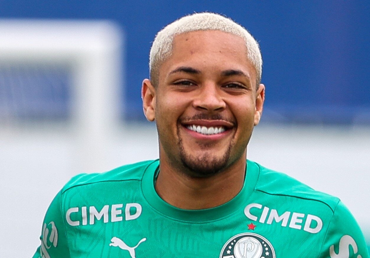 Vitor Roque