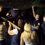 Ação ocorreu após moradores do bairro Assunção pedirem apoio diante do risco à vida do animal em área sem iluminação e de difícil acesso