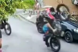 Jovem sem CNH que atropelou homem após empinar moto se apresenta no DP, mas não fica preso em SBC