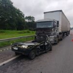 Acidente entre carro e carreta deixa três vítimas sem vida e um ferido grave no Rodoanel