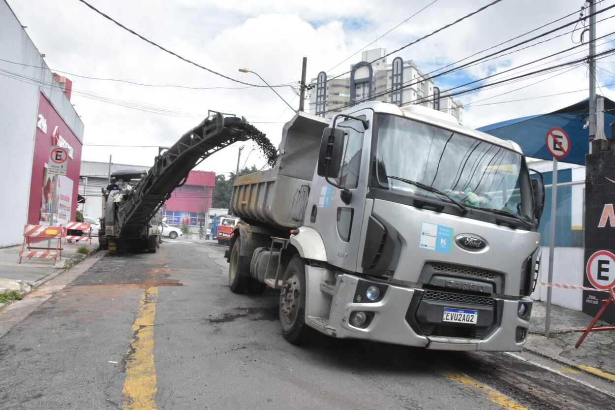 Vila Gilda recebe recapeamento do programa Rua Nova