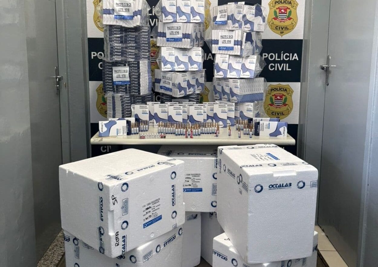Polícia Civil apreende 90 mil ampolas de emagrecedores em farmácia clandestina de Santo André. Divulgação