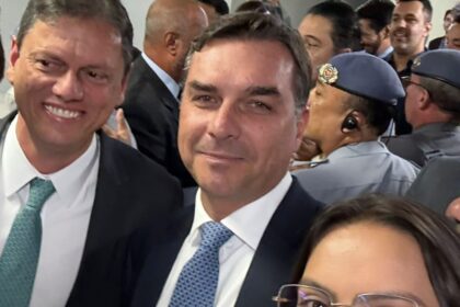Governador e senador selam aliança para o Planalto durante agenda na capital; em evento na Alesp com a presença da vereadora Nina Braga,