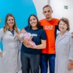Ísis Manuelly, nascida com 440 gramas, recebe alta após 4 meses no Hospital da Mulher em SBC