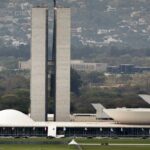 Lula sanciona, com vetos, reajuste salarial para cargos do Legislativo
