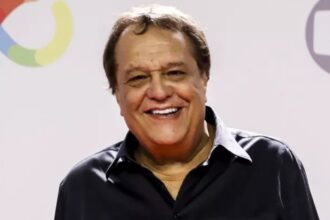 Morre Dennis Carvalho, ator e mestre da direção na teledramaturgia brasileira, aos 78 anos