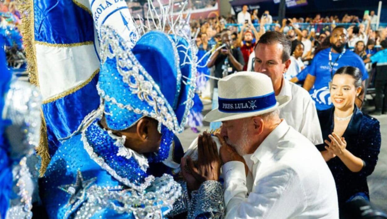 PL aciona TSE contra homenagem a Lula na Sapucaí e alega abuso de poder