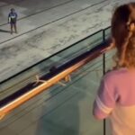 'Faltou o abraço': Vídeo de menina chamando babá pela varanda comove as redes sociais e viraliza