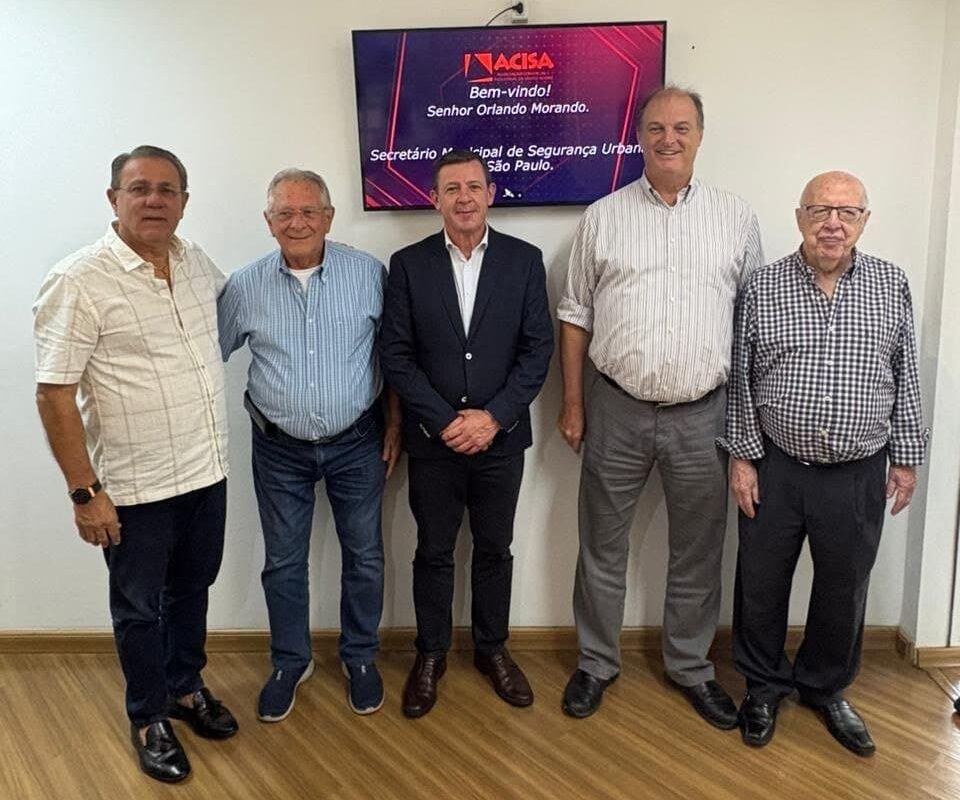 Orlando Morando apresenta Smart Sampa em encontro na ACISA, em Santo André