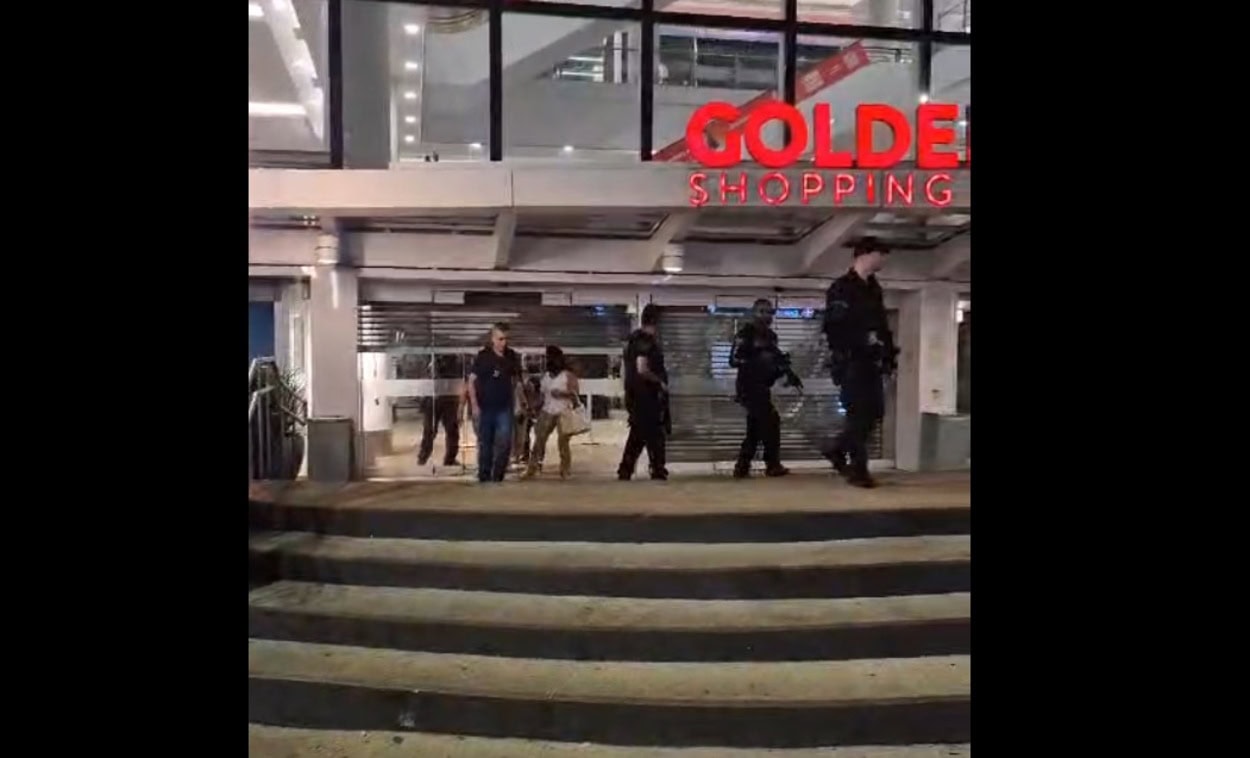 Feminicídio no shopping: Veja momento em que policiais de São Bernardo deixam local