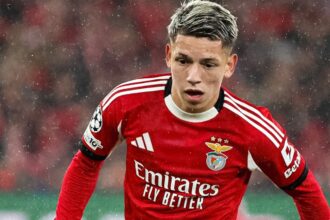 Benfica UEFA Vini Jr