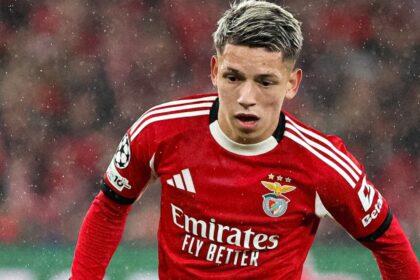 Benfica UEFA Vini Jr
