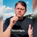 Tarcísio compara desfile pró-Lula a casos de Bolsonaro e questiona Justiça Eleitoral