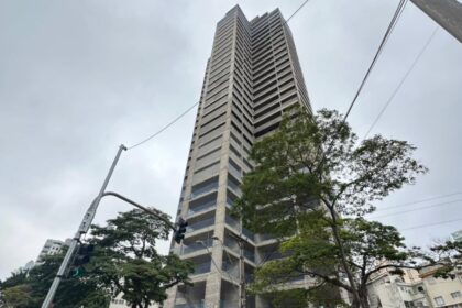 Obras são retomadas em edifícios abandonados há décadas na Av. Prestes Maia, em SBC