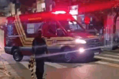 Motociclista em alta velocidade atropela homem em Diadema