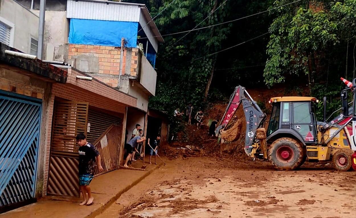 Força-tarefa da Prefeitura de São Bernardo garante resposta rápida após enxurrada no município