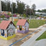São Caetano celebra a Páscoa com vila temática com coelho, casinhas e muito mais para as famílias.