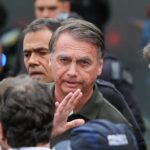 Moraes concede prisão domiciliar por 90 dias a Bolsonaro para tratamento de broncopneumonia