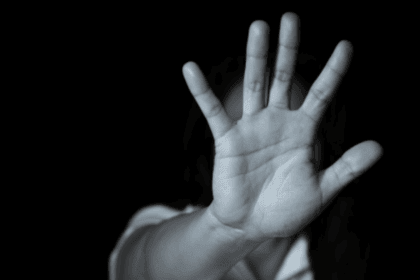 Homem é preso em flagrante por estupro de vulnerável contra a própria mãe em Diadema